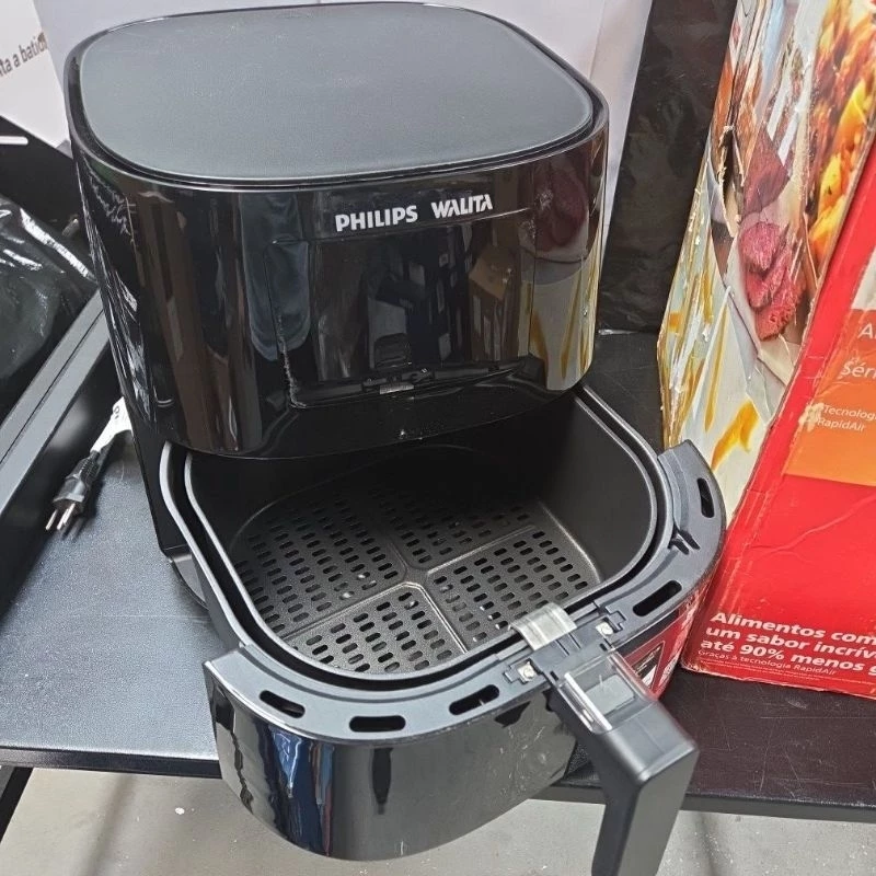 Fritadeira Elétrica Airfryer Philips Walita Essential XI Ri9270 Painel Digital Sem Óleo Preta