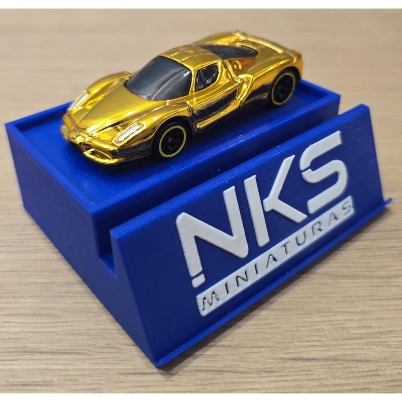Hot Wheels Ferrari Enzo Racer 60 anos Chase Dourada | Shopee Brasil