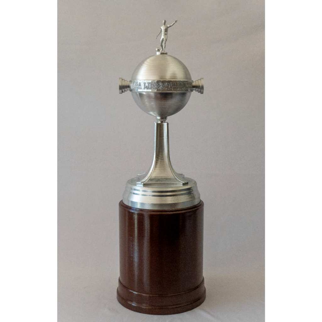 Taça da Libertadores Escala1/2 56,7cm com a placa de campeão do seu time