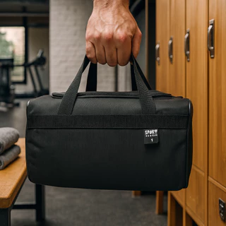 MALA BOLSA DE MÃO E OMBRO NR1 PEQUENA (PP)  PRETA PARA ACADEMIA, TRABALHO, FUTEBOL, MARMITA,MANICURE em Oferta na Shopee