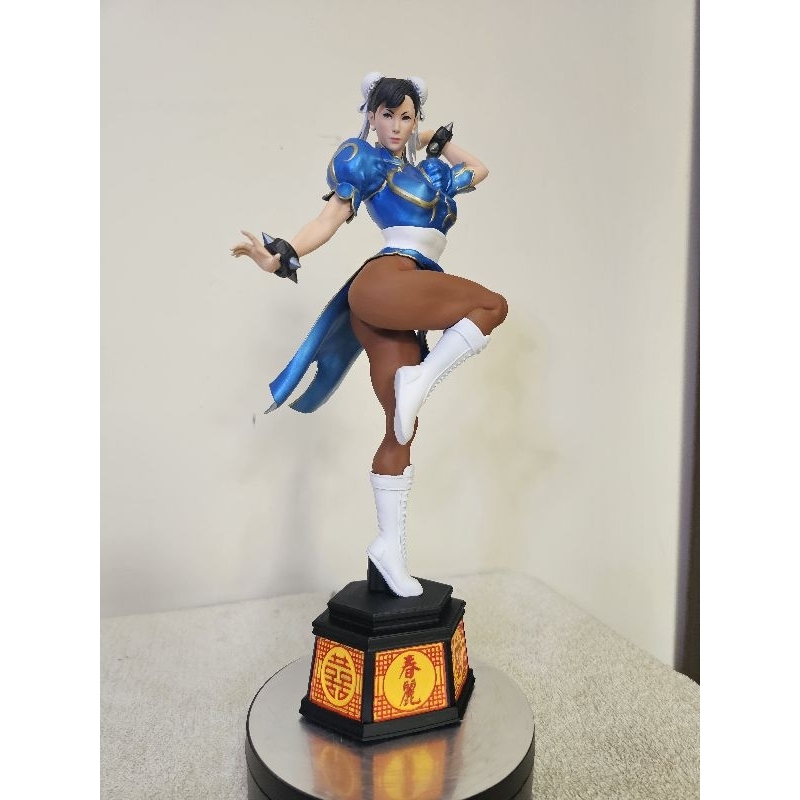 Action figure - Chun-Li 30cm, feita em resina.