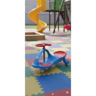 Carrinho Rolimã/GiraKids Infantil – Diversão com Giro 360°, Rodas com LED e Peso até 100 kg