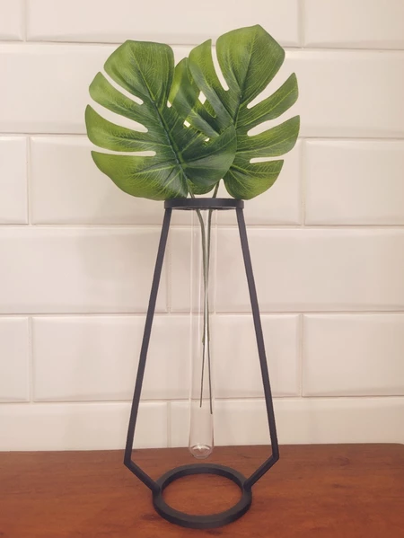 Vaso Decorativo Minimalista com Costela de Adão Decoração Moderna com Aspecto Natural