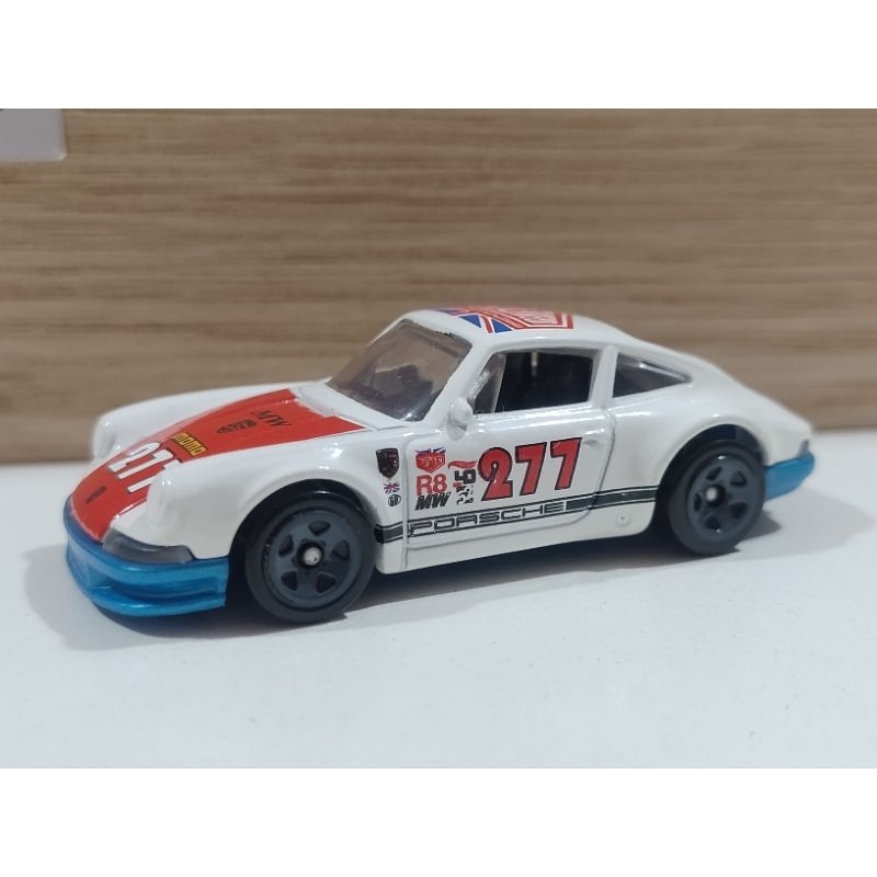 Hot Wheels '71 Porsche 911.