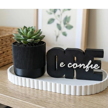 Kit Decorativo Ore e Confie com Vaso e Bandeja Decoração Cristã Moderna e Elegante para Sala