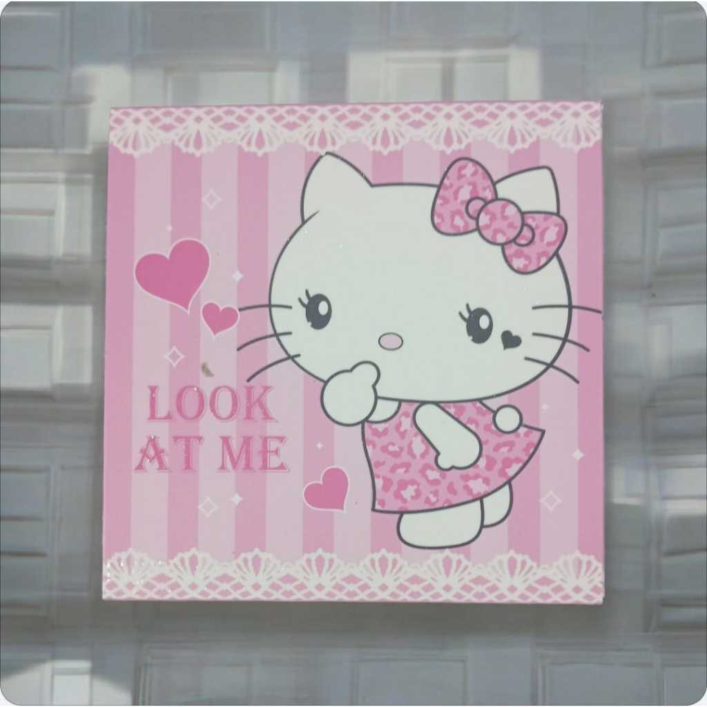 Paleta de sombras Hello Kitty Look At Me