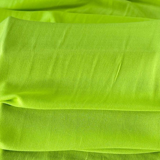 TECIDO CREPE VERDE LIMÃO (10289) LARG 1,40 em Oferta na Shopee
