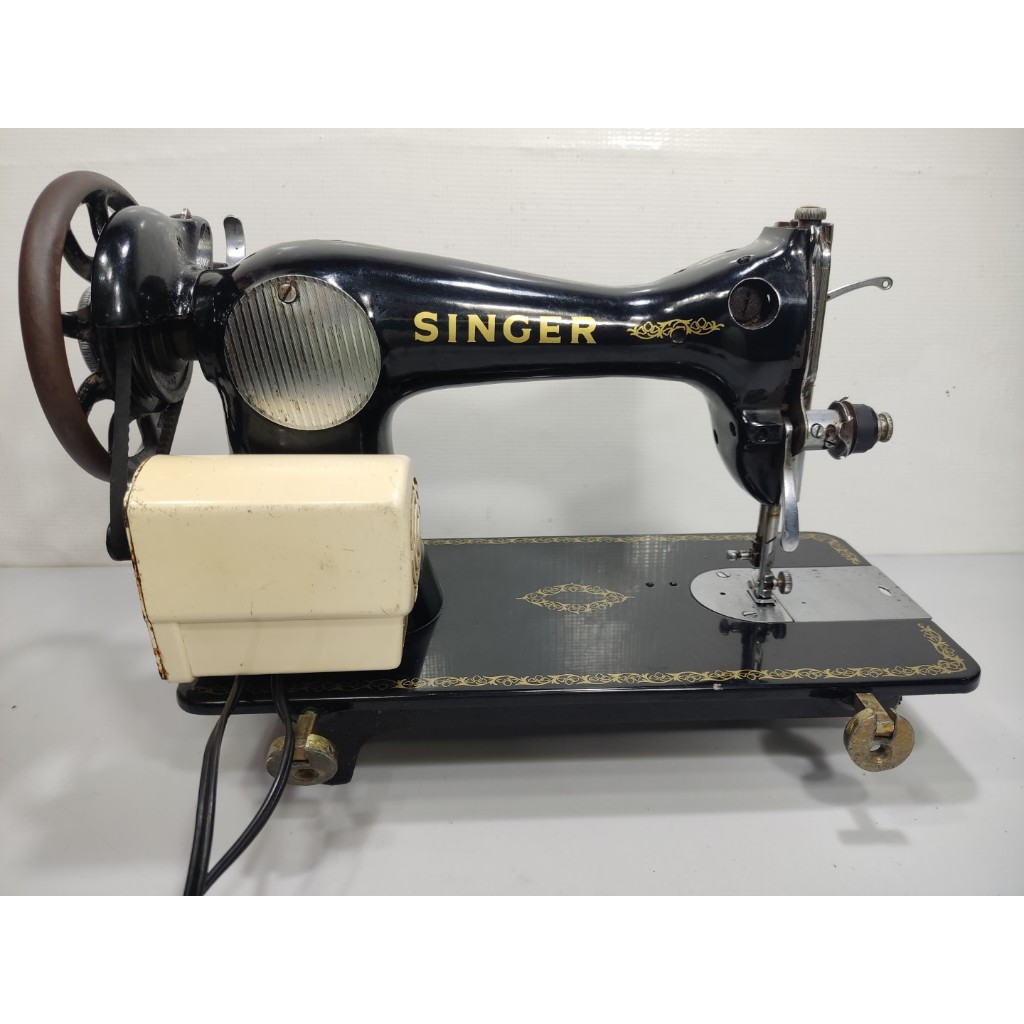 Máquina Costura Singer 15c Antiga Funcionando Jhg Preto 127v (Usado ...