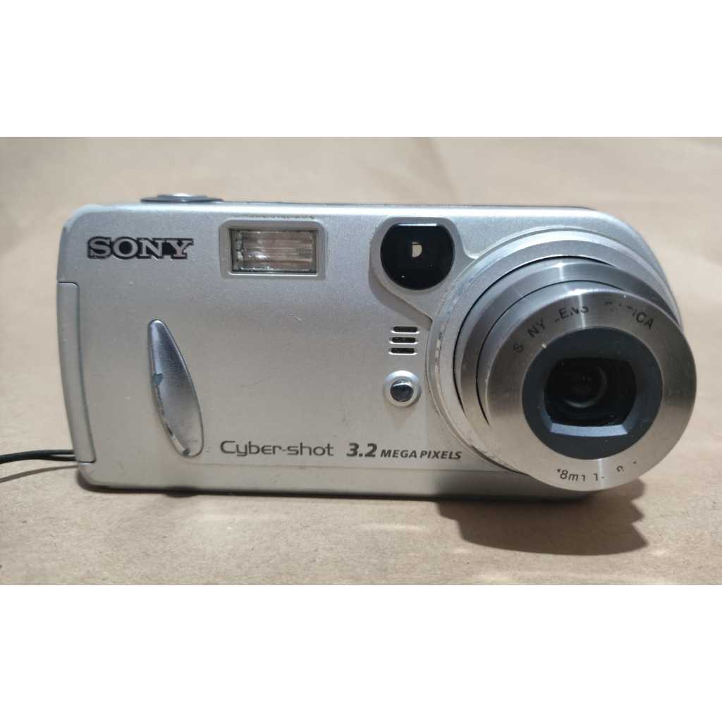 Câmera digital Sony Cyber-shot DSC-P72 3.2 MP 3X funcionando ler