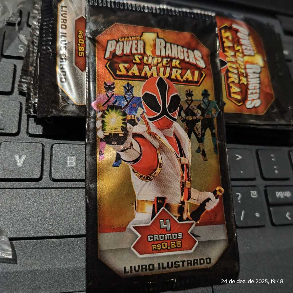 Coleção Cromos Editora Alto Astral. Pacotinho de figurinhas Power ...