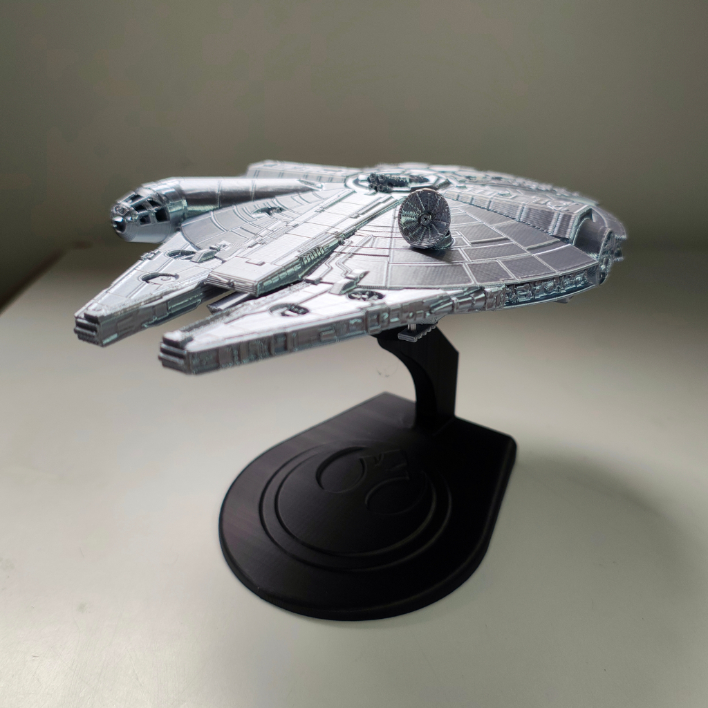 EXCLUSIVO Millennium Falcon Star Wars Decoração - Figure Action