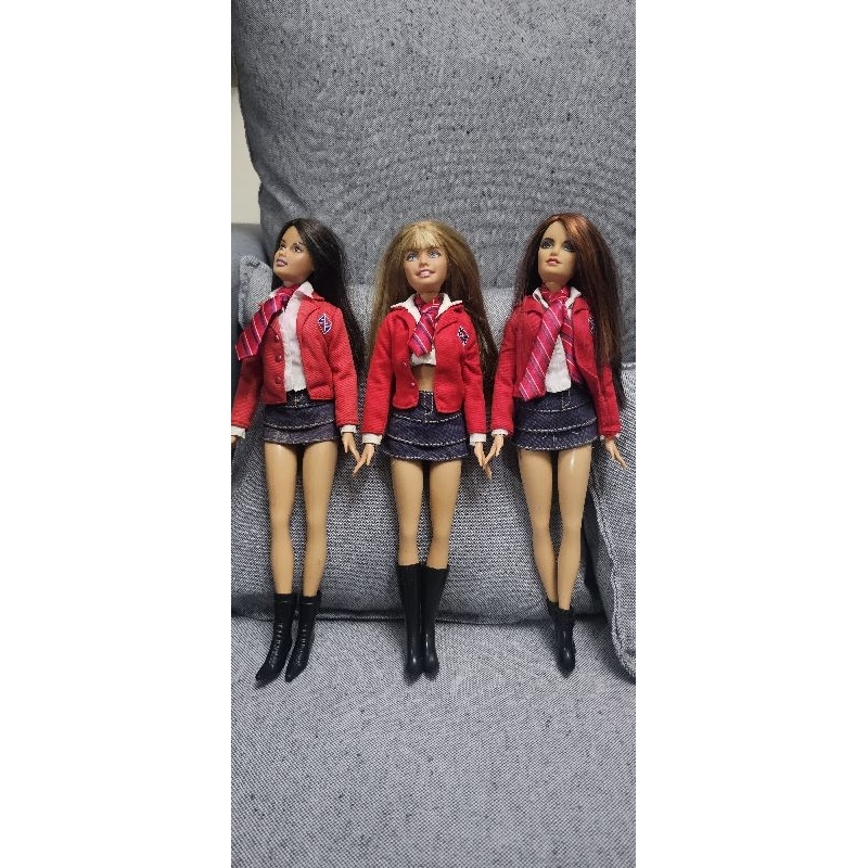 Boneca Rbd Rebelde anos 2000 uniforme escolar Mia Roberta Lupita ...