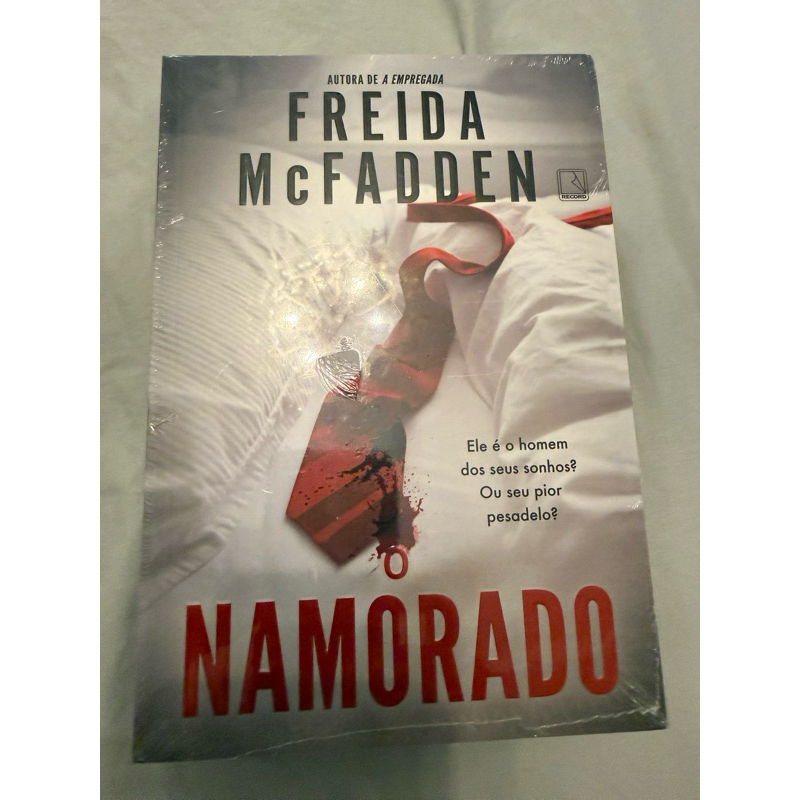O namorado Freida McFadden | Shopee Brasil