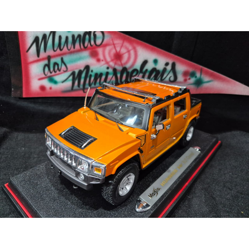 Hummer H2 SUT Concept - 1/18 na base - Maisto - fora da embalagem