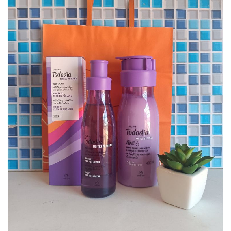 Kit Amora e Flor de Pêssego Creme Corporal + Body Splash 200ml Val:2028 ...