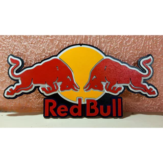 Quadro de decoração em mdf - Redbull 3D com furação ou suporte de mesa.