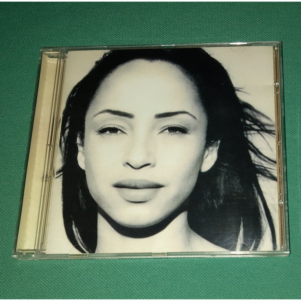 CD Sade - The Best Of Sade | Shopee Brasil