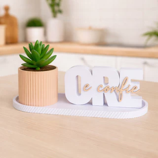 Kit Decorativo “Ore e Confie” com Vaso e Bandeja – Toque de Fé e Sofisticação para sua Decoração
