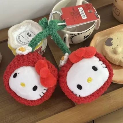Pelúcia Hello kitty Cereja em Croche Felpudo