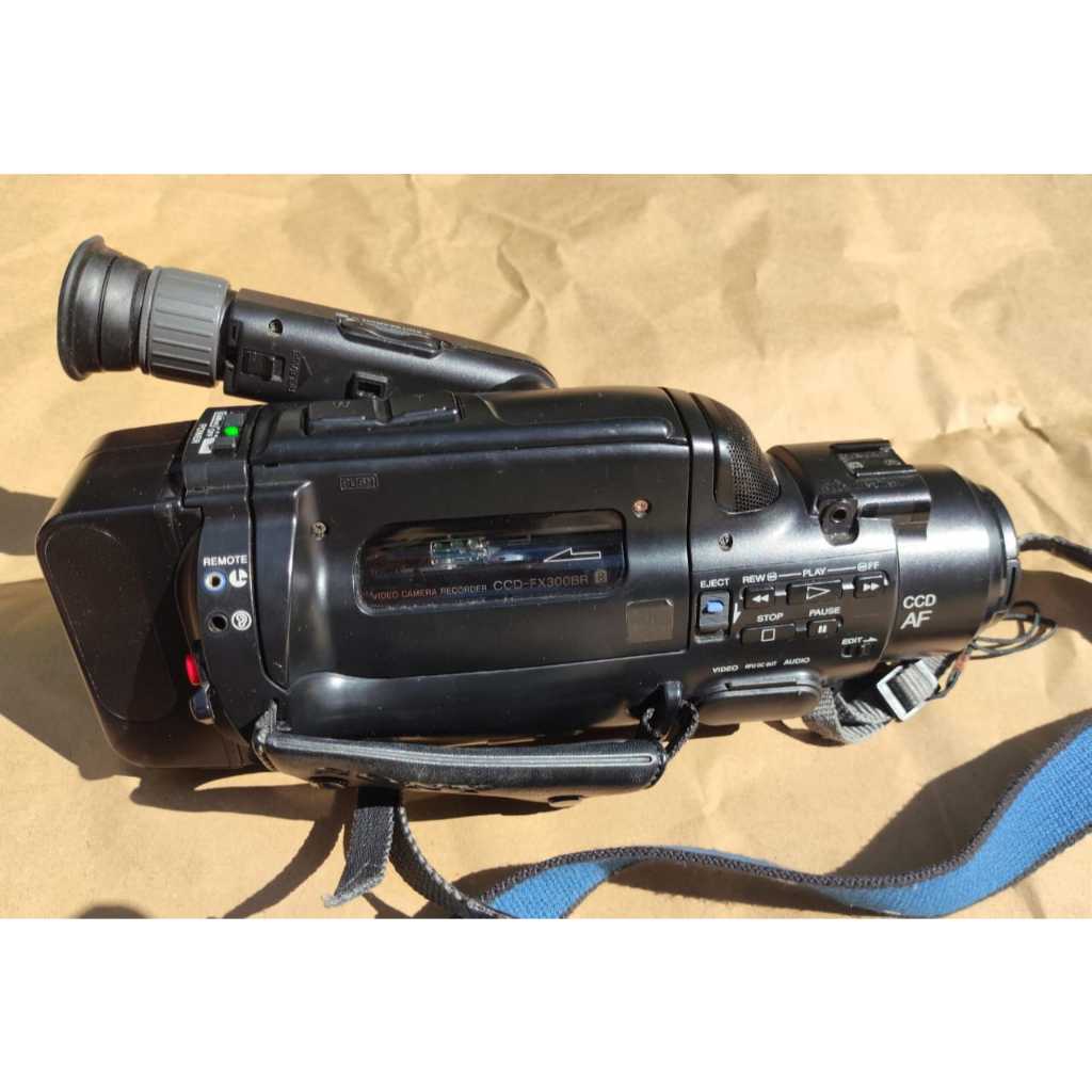 Câmera Filmadora de vídeo Sony CCD-FX300BR com acessórios Video8