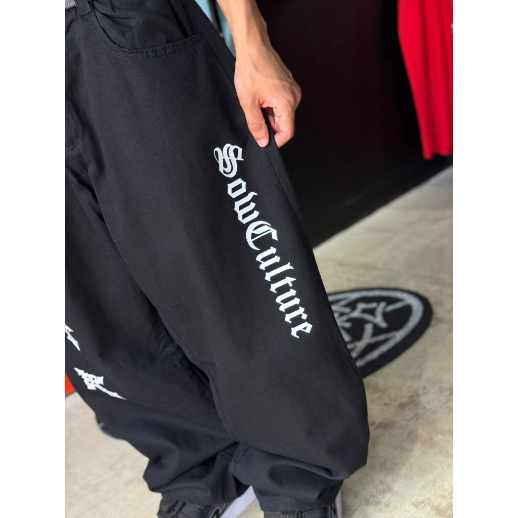 Calça Baggy Jeans Preta Cruz c/escrita Hip Hop Sow Culture Street