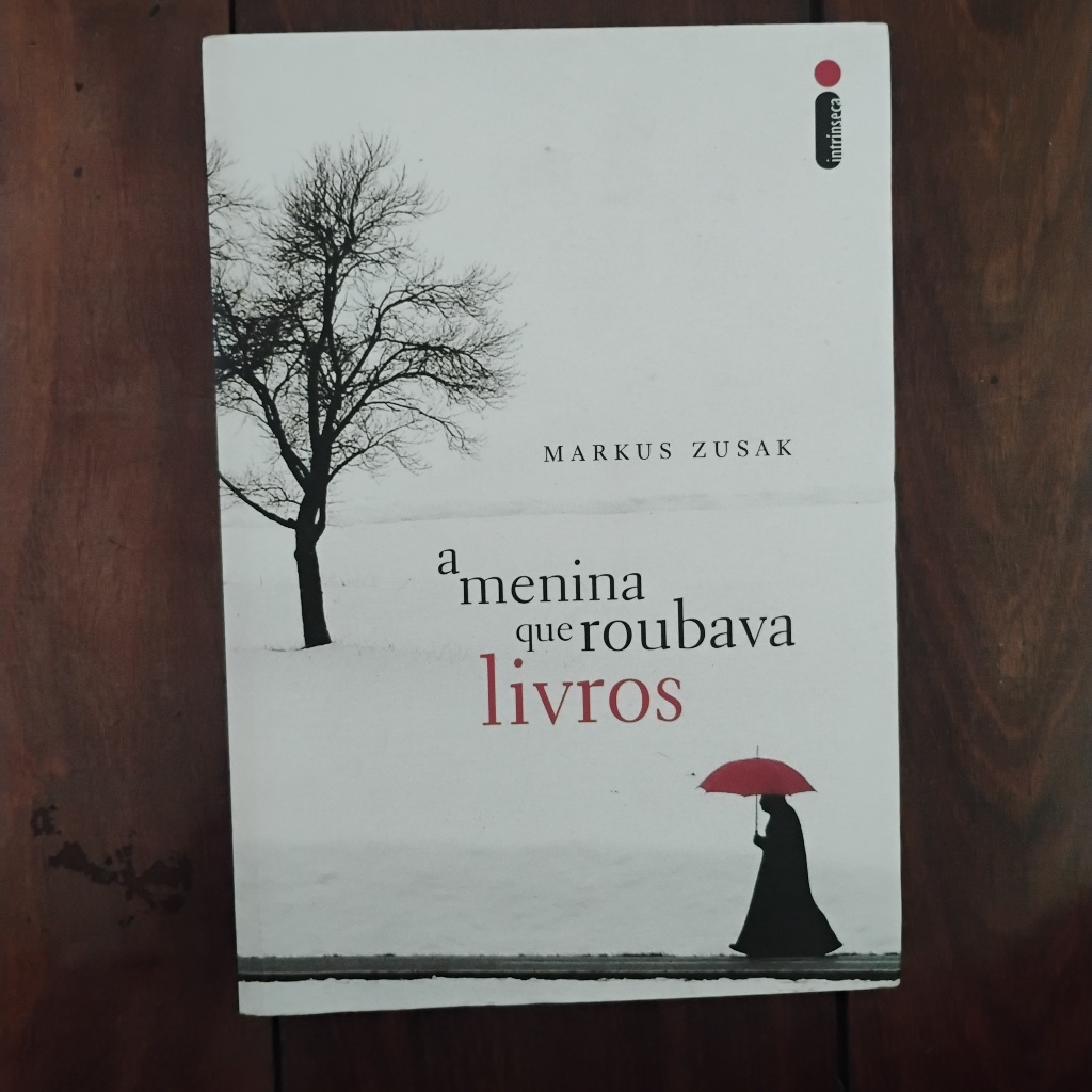 Livro A Menina Que Roubava Livros - Markus Zusak | Shopee Brasil
