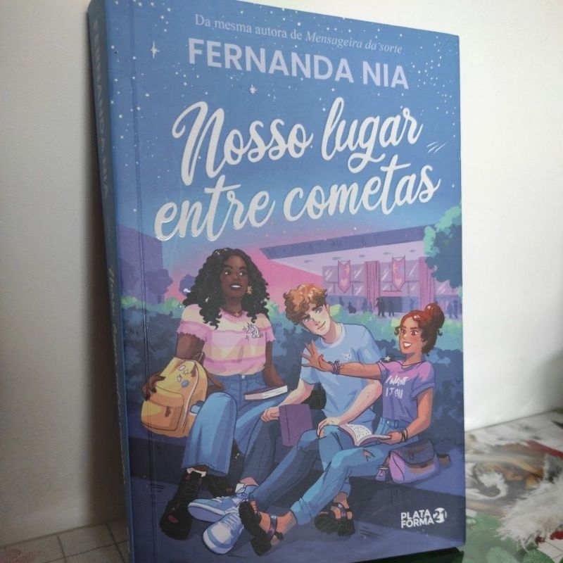 Livro Nosso Lugar Entre Cometas (Fernanda Nia) | Shopee Brasil