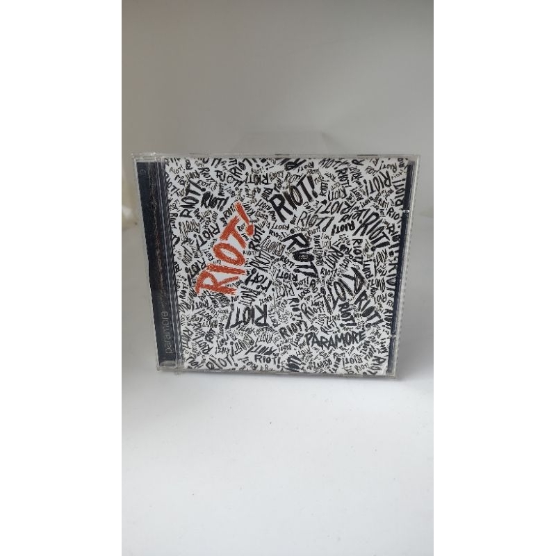 CD Paramore – Riot! | Shopee Brasil