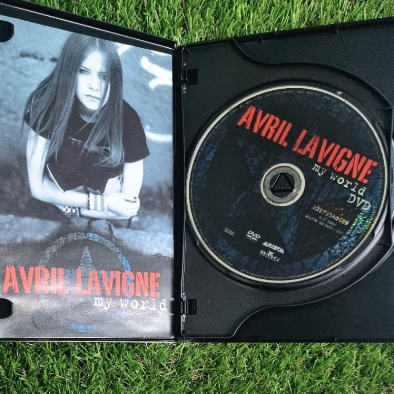 DVD Duplo Avril Lavigne My World | Shopee Brasil