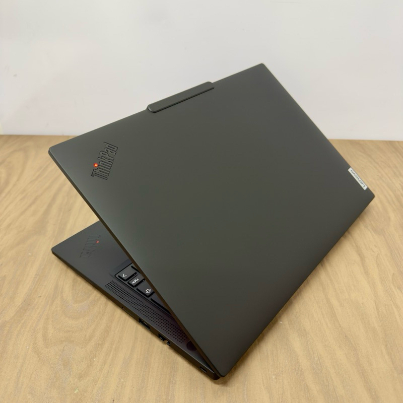 Notebook Lenovo ThinkPad T14 Gen5 Core Ultra 5 16GB RAM 256GB SSD