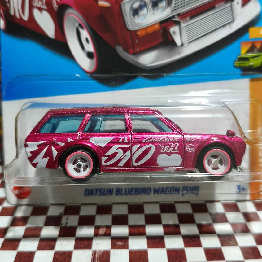 Hot Wheels Datsun Bluebird Wagon (510) (Super T-hunt) STH -HW