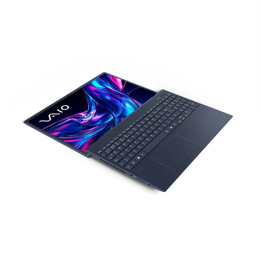 Notebook VAIO FE16 em uso com múltiplas janelas abertas
