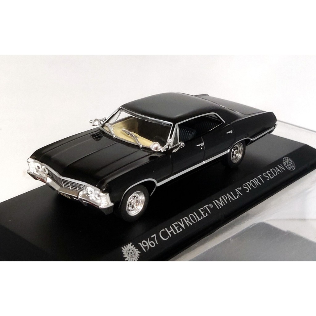 Chevrolet Impala 1967 1:43 Kinsmart – Miniatura Carro de Dean