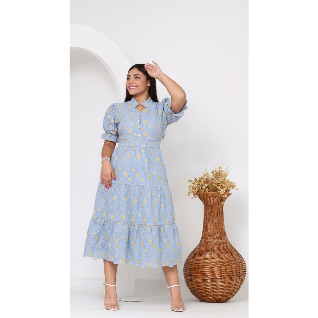 VESTIDO MIDI PREMIUM LAISE BORDADO 3D E LISO COM GOLA BOTÃO E