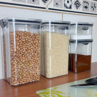 Conjunto de 4 Potes Herméticos em Acrílico Cristal com Trava e Design Empilhável - Organizador para Mantimentos