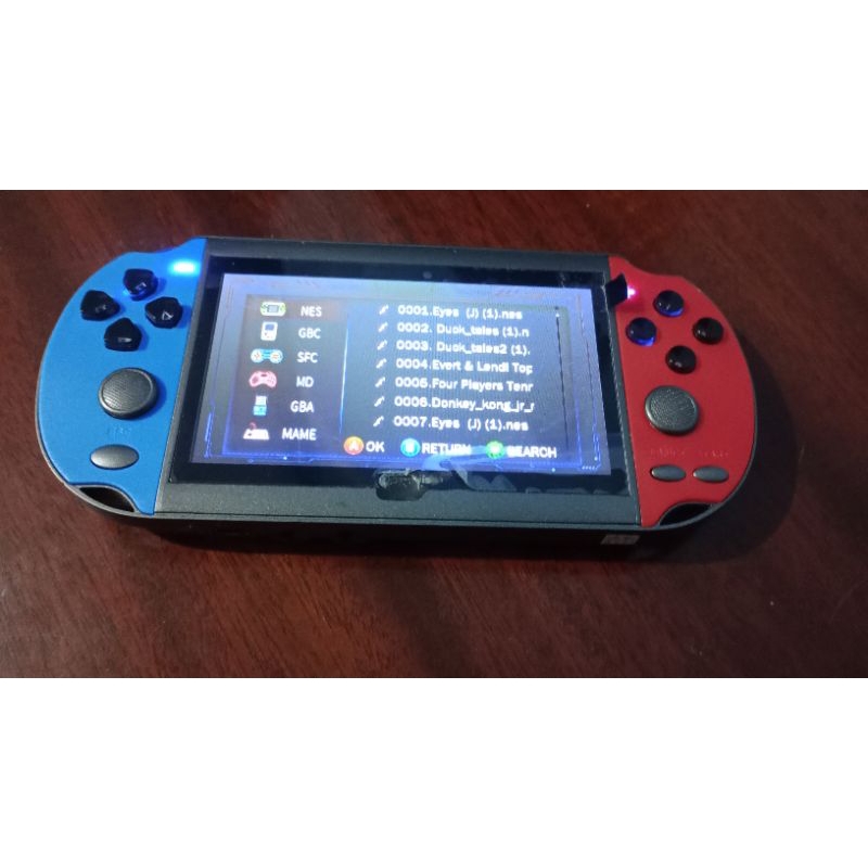 MINI GAME portátil 8GB , com avarias.