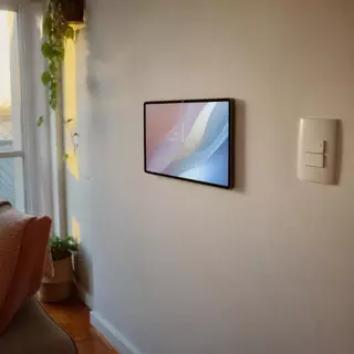 Suporte de Parede para Tablet Universal | Sem Moldura | Fácil Remoção | Suporte 3D