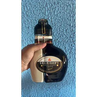 Um Sheridans Garrafa 700ml