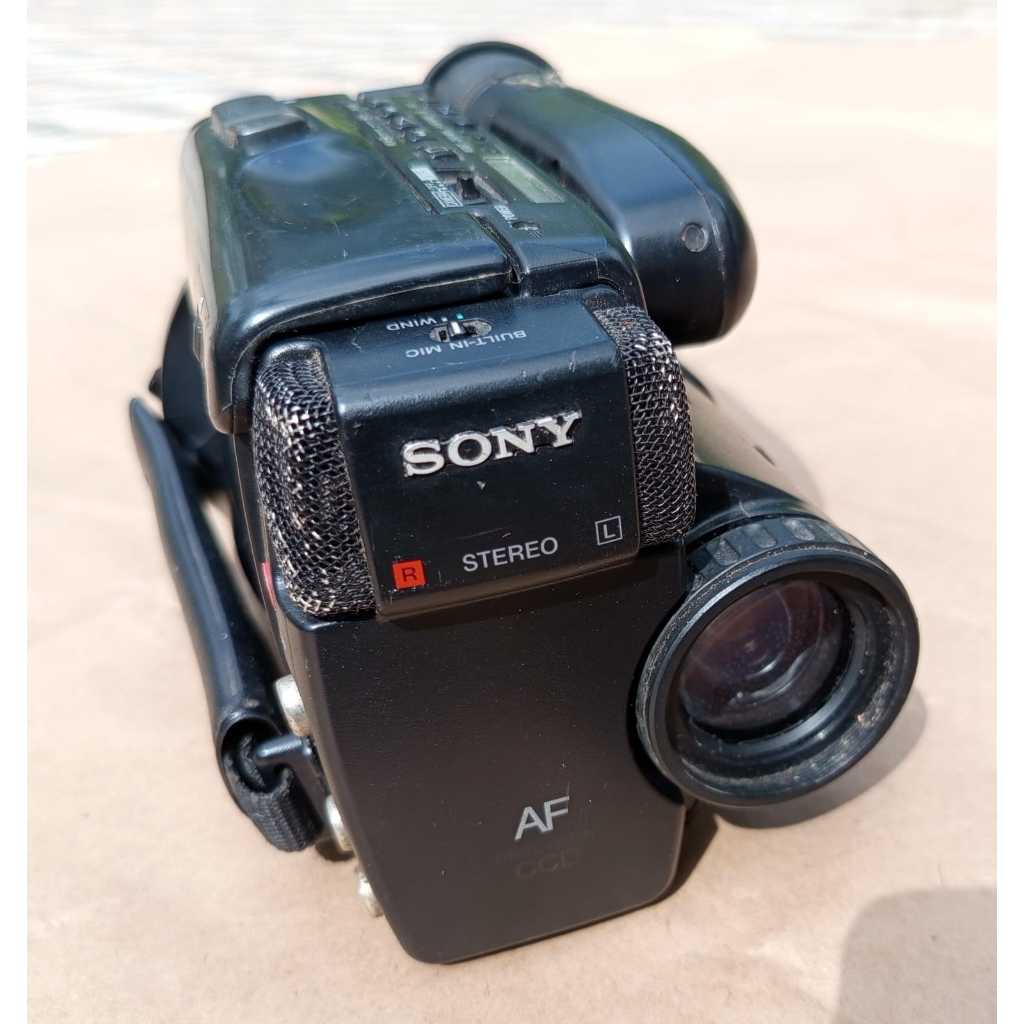Câmera Filmamdora SONY CCD-TR705 Handycam Hi8 Sem acessórios Para
