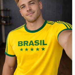 Camiseta Masculina Algodão Brasil Seleção Estilo Passeio Gola e Tiras.
