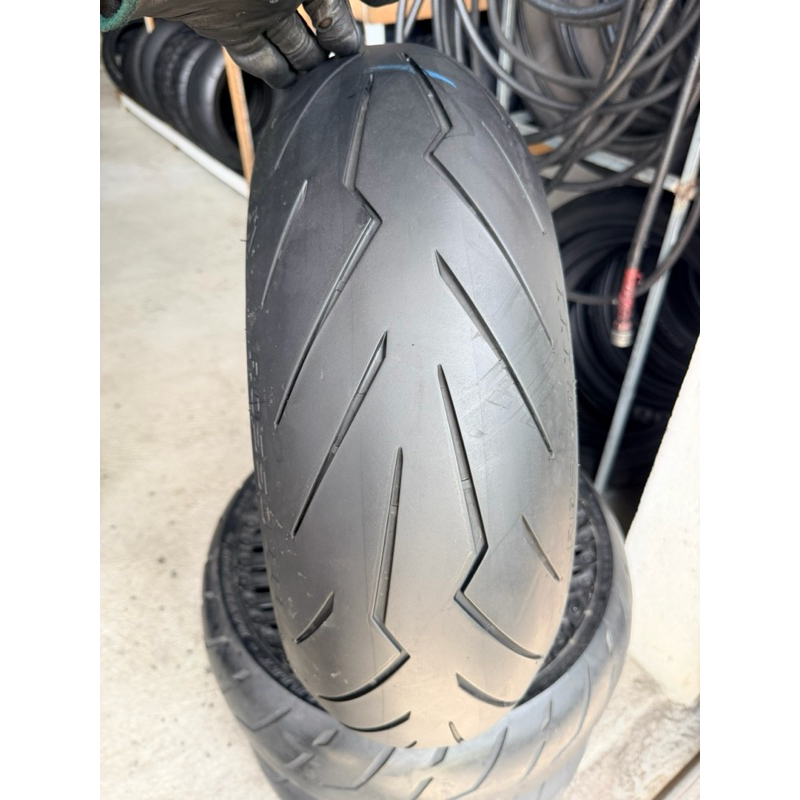 pneu 190/55/17 pirelli diablo Rosso 3 semi-novo dot:5119 srad zx10
