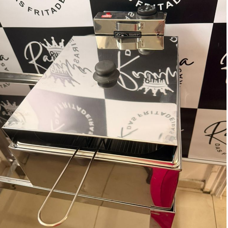 Fritadeira Elétrica em Inox 7 Litros 3.000 Watts + Tampa Ant