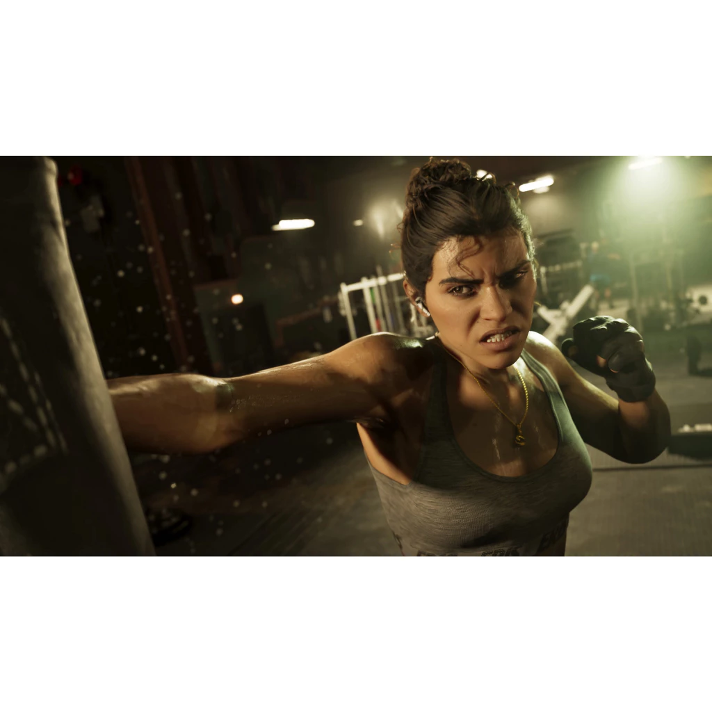Personagem feminina com expressão determinada, usando luvas de boxe e uma regata cinza, socando um saco de pancadas em uma academia escura.