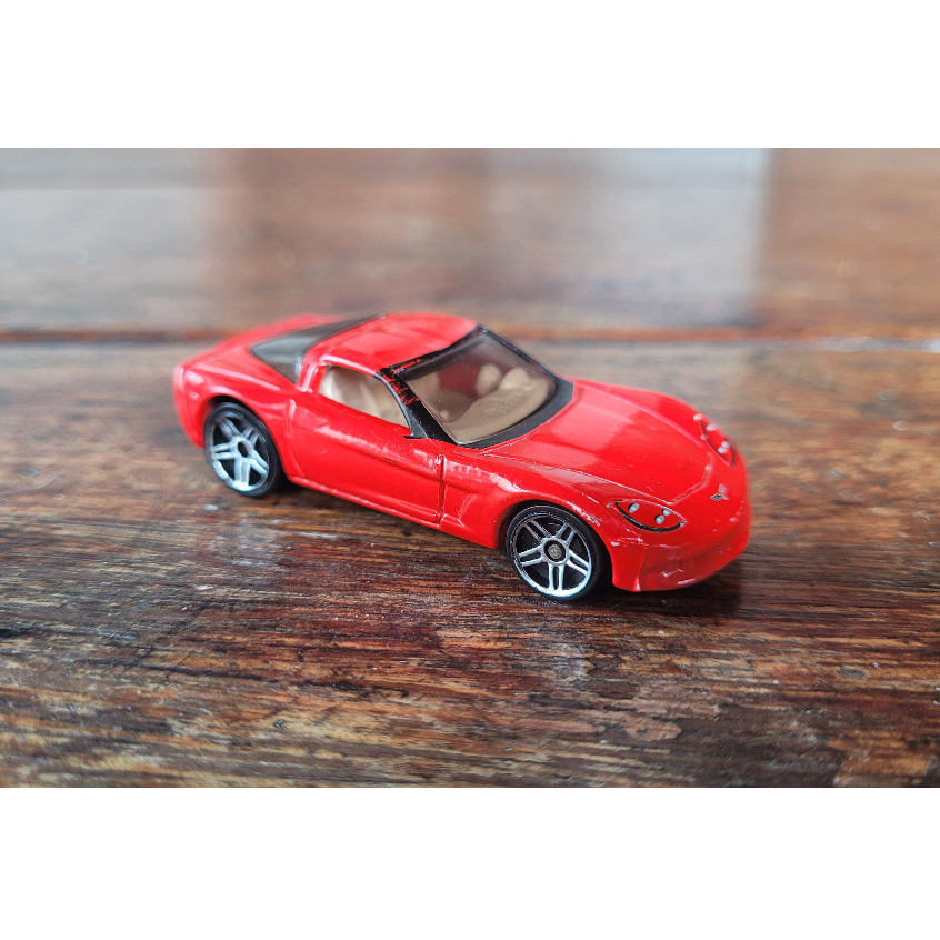 Hot Wheels - C6 Corvette Vermelho - First Editions 2004 (Fora da