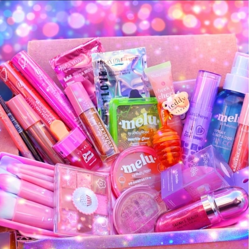 Maleta De Maquiagem Completa Ruby Rose Essencial em Promoção na