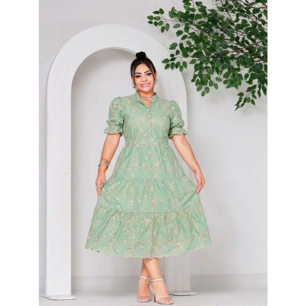 Vestido MIDI premium bordado com gola tecido layse 3d e liso com