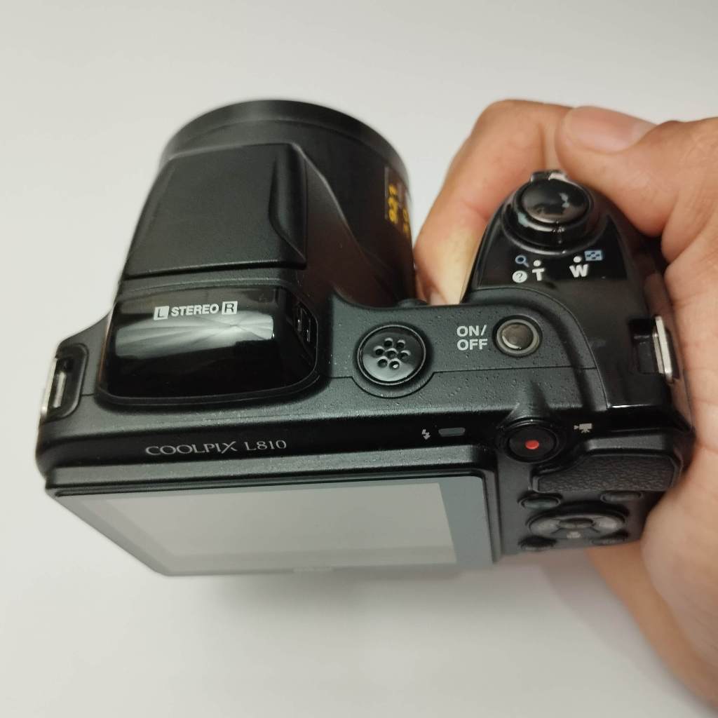 Câmera Digital Nikon Coolpix L810 -16.1 MegaPixels - Cartão 8Gb