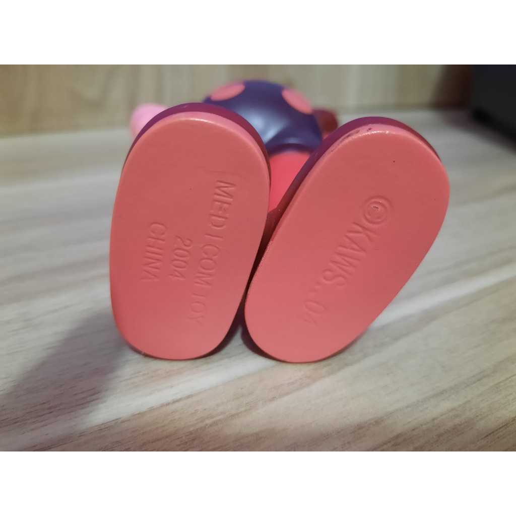 Kaws Blush Companion | Shopee Brasil