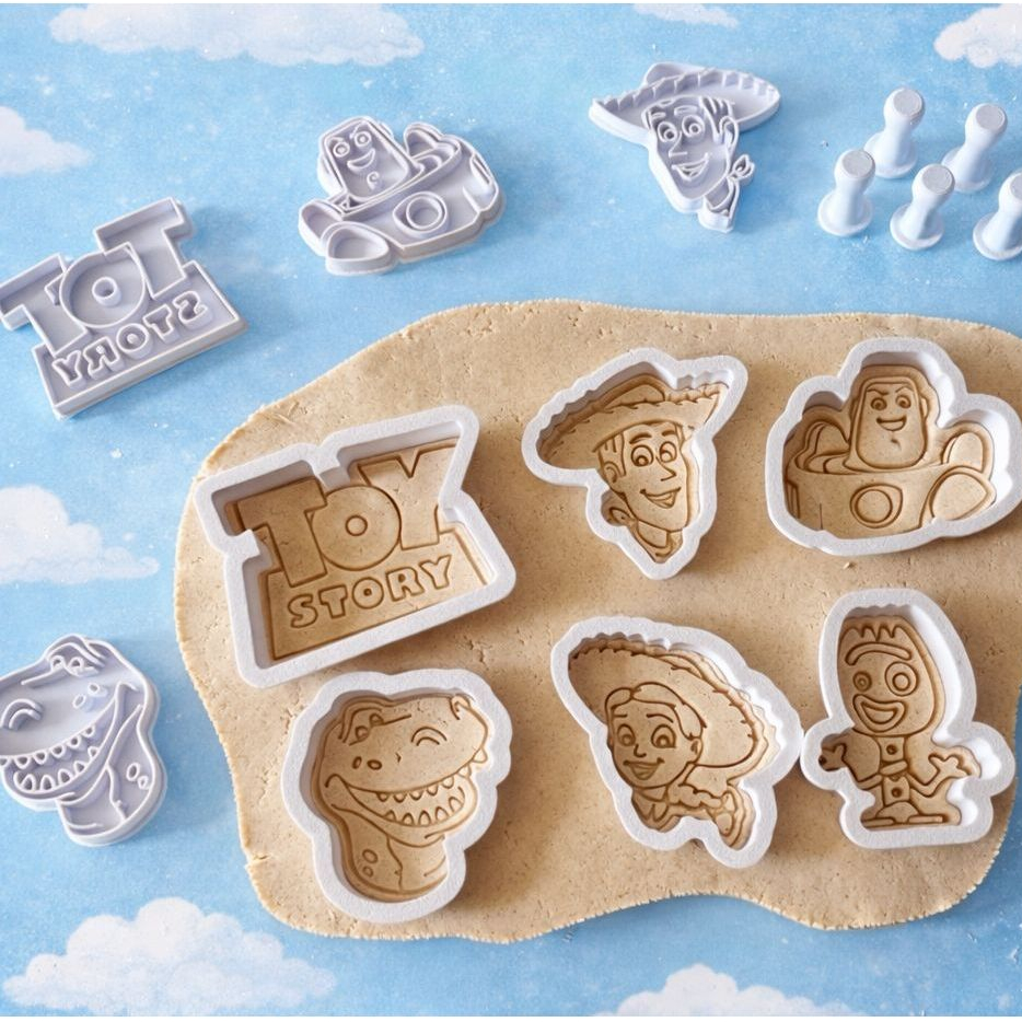 Kit 6 Cortador e Carimbo Toy Story para Biscoitos – Woody, B
