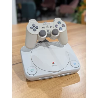 Suporte Porta Expositor Playstation 1 PS one Baby Slim E Controle Dualshock ou Classico Game Retrô